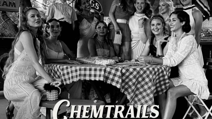 Lana Del Rey - Chemtrails Over The Country Club