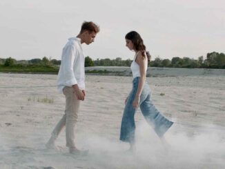 Arya (Arianna Marenghi) - Light