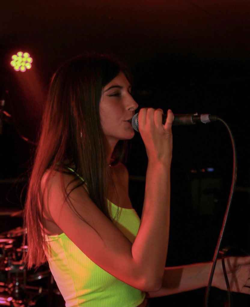 Arya (Arianna Marenghi) - Light