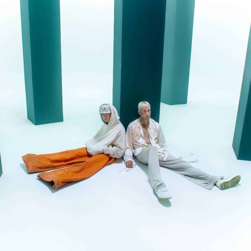 Mr.Rain e sangiovanni - La Fine Del Mondo