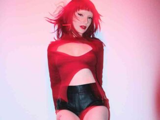 Sophie and the Giants - Red Light