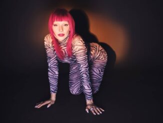 Sophie and the Giants - A Little Bit Wild