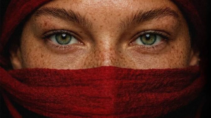 Rhove, Madfingerz&nbsp;-&nbsp;Femmina