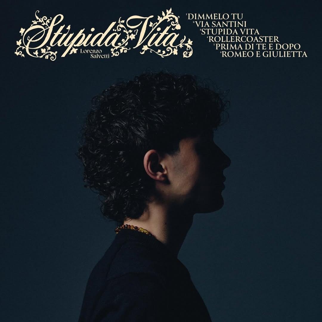 Lorenzo Salvetti vince Amici25 e pubblica il suo primo EP "Stupida Vita"